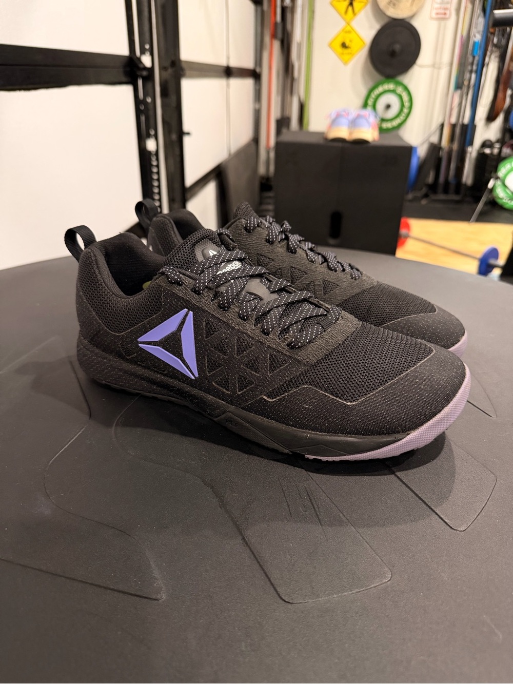 Reebok Nano 6 men’s 10 Black Athletic Shoes with Purple Accents